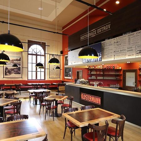 Penzion Restaurace Ostrov 皮塞克 外观 照片
