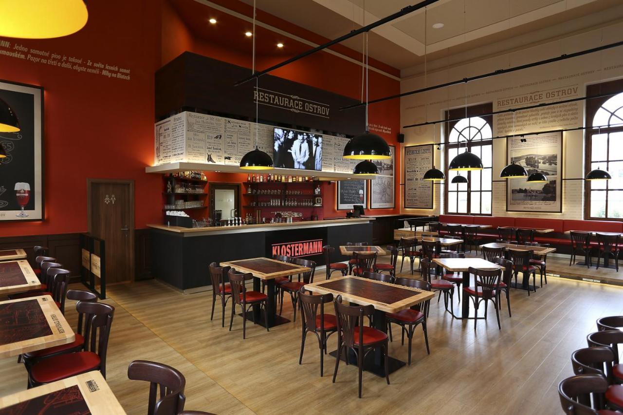 Penzion Restaurace Ostrov 皮塞克 外观 照片